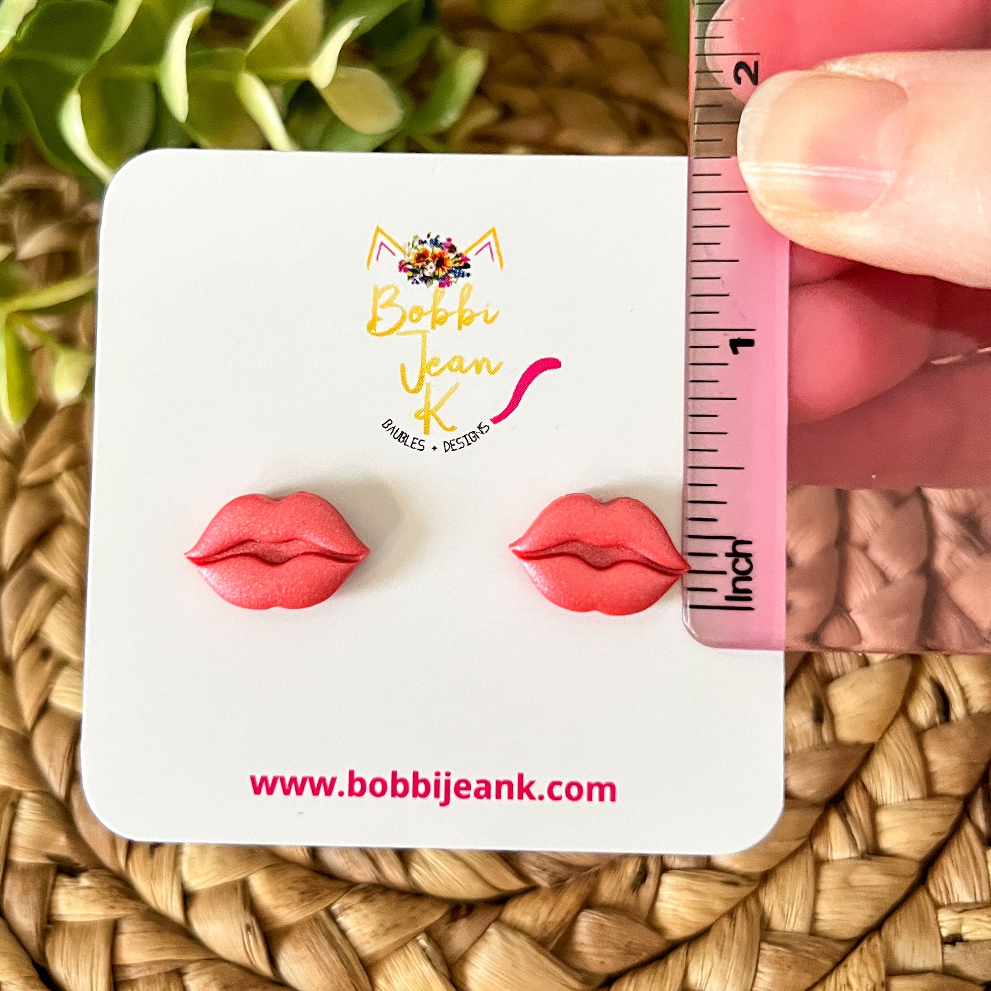 "Shimmer Sunset" Lip Shape Clay Studs