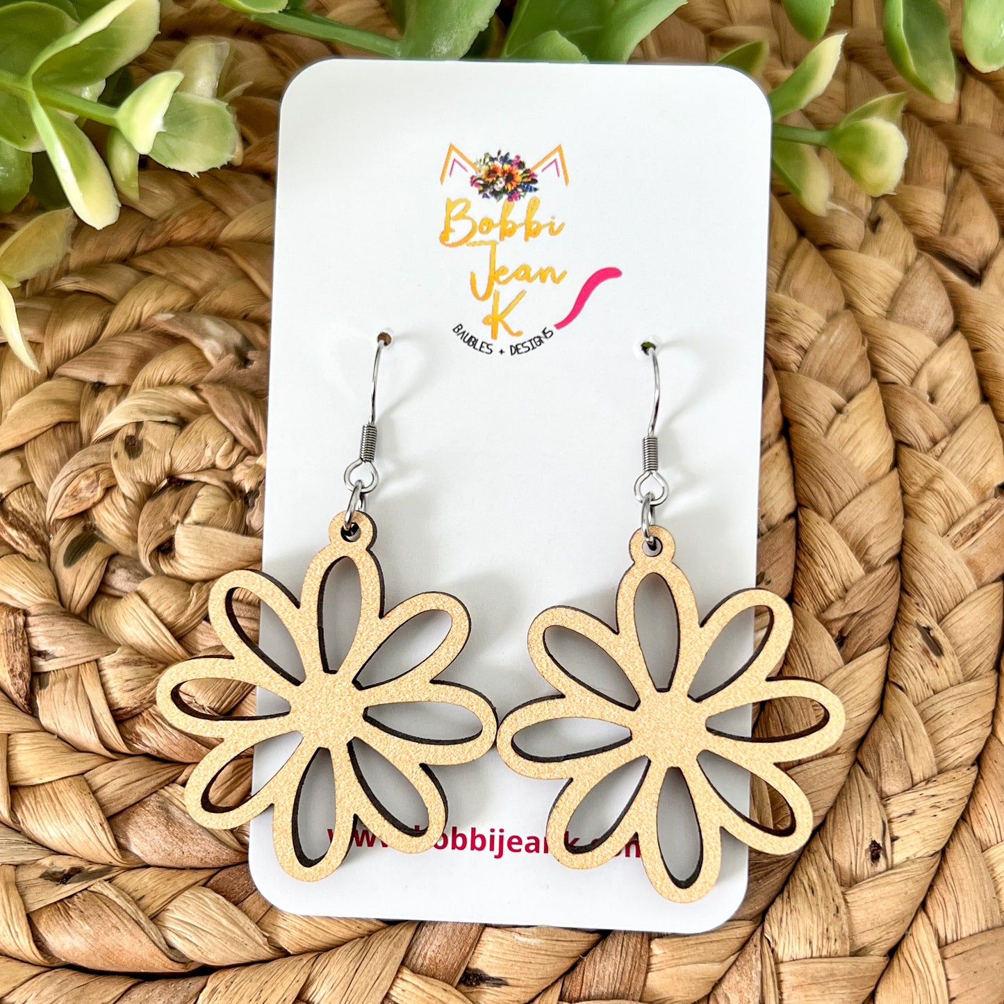 Simple Daisy Wood Earrings: Choose Light Peach or Red Oak Wood