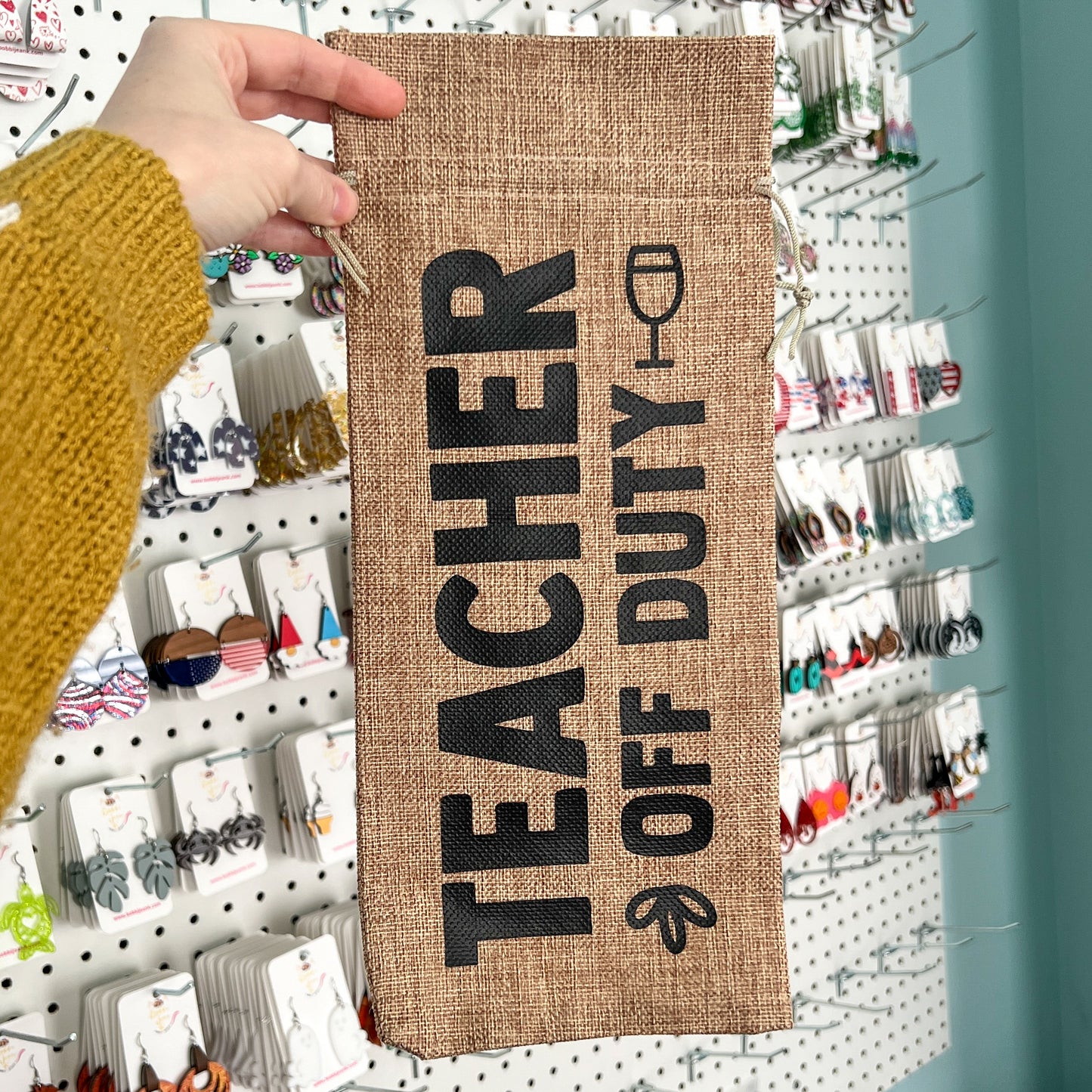 Wine Gift Bag: Teacher Off Duty - Natural